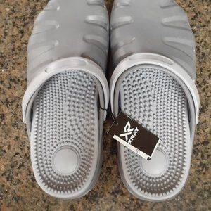 New Men's Xray brand Croc type shoe